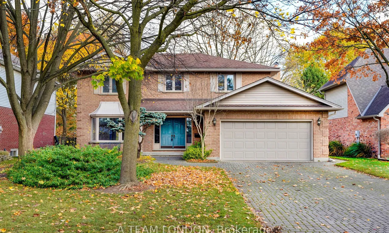 14 Fawn Crt, London, ON N5X 3X3