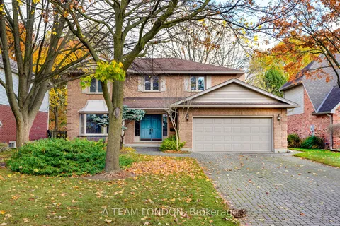 14 Fawn Crt, London, ON N5X 3X3