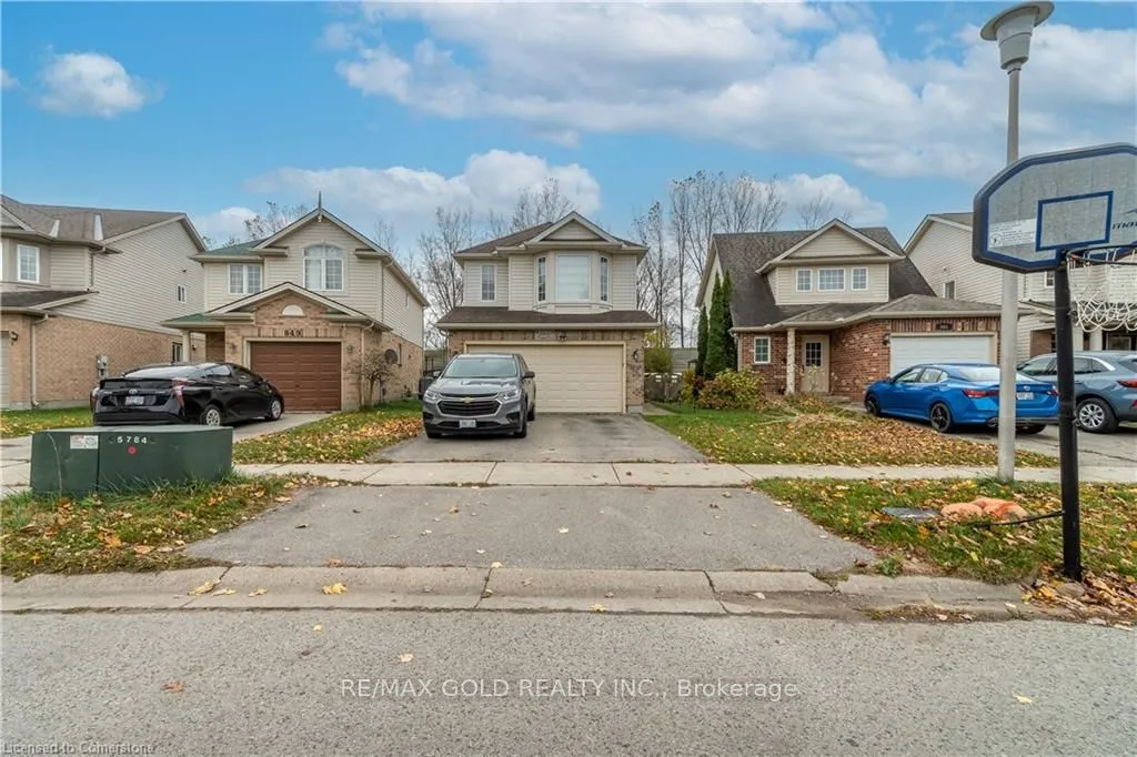 845 Fieldgate Circ, London, ON N5V 5E7