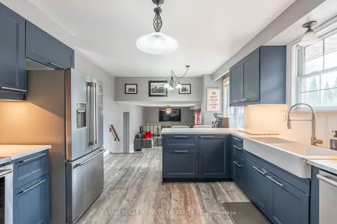 7 SHORWELL Pl, Brantford, ON N3R 6L7