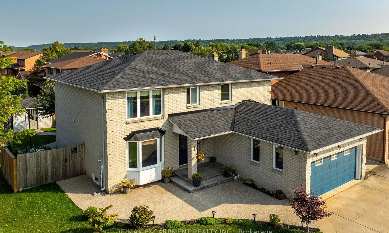 113 Valera Dr, Hamilton, ON L8E 4T6