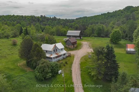 506A Lakeview Rd, Bancroft, ON K0L 1C0