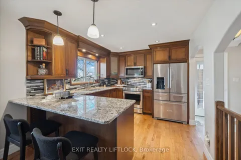 577 Spillsbury Dr, Peterborough, ON K9K 1K6