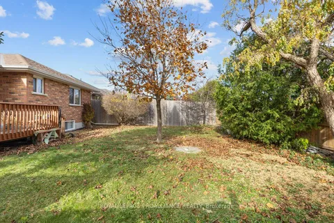 112 Hickory Grve, Belleville, ON K8N 5W9