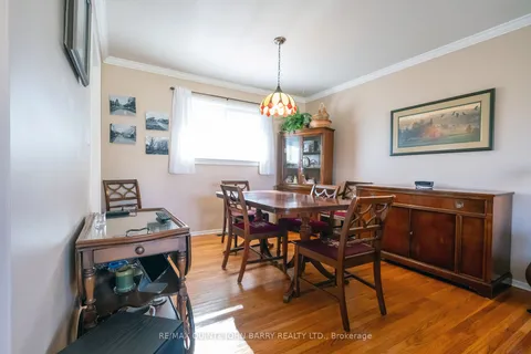 35 Anne St, Quinte West, ON K8V 0M3