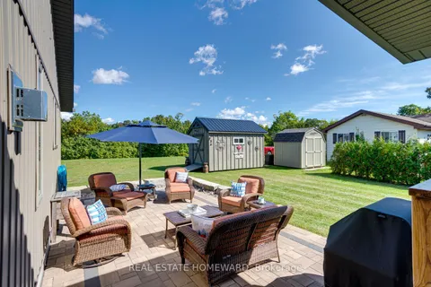 17 Elgin St, Brighton, ON K0K 1H0