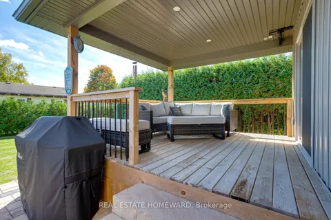 17 Elgin St, Brighton, ON K0K 1H0