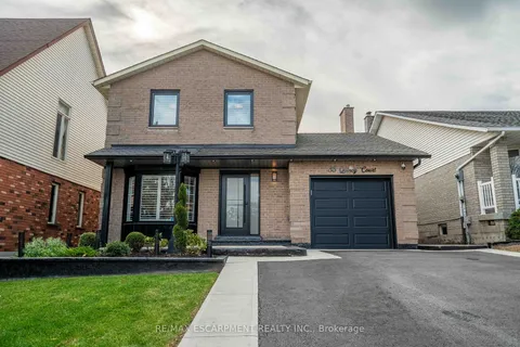 35 Quincy Crt, Hamilton, ON L8W 2T5