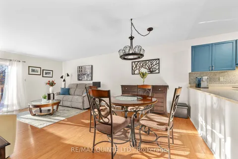 40 SARAH Crt, Belleville, ON K8P 0B2