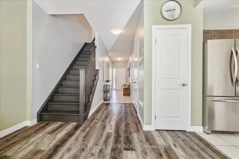 127 Kinsman Dr, Hamilton, ON L0R 1C0