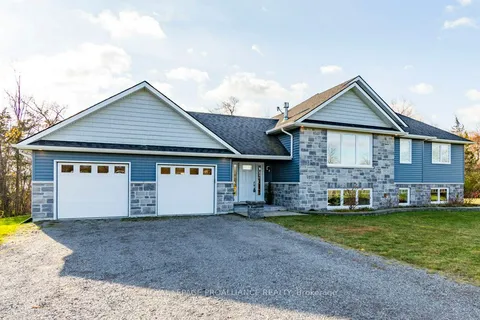 1647 Lakeside Dr, Prince Edward County, ON K0K 1T0