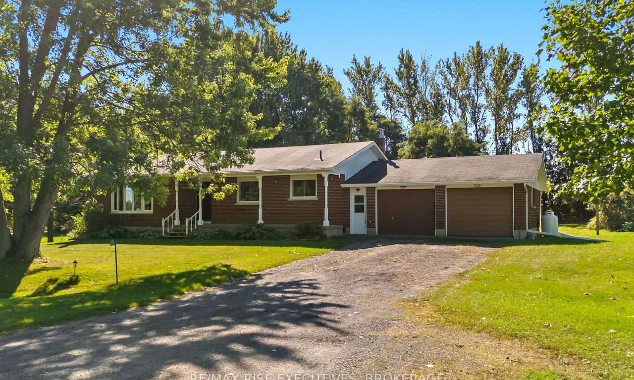 1033 Coupland Rd, South Frontenac, ON K0H 2T0