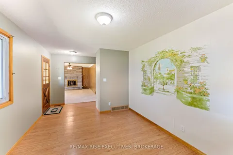 1033 Coupland Rd, South Frontenac, ON K0H 2T0