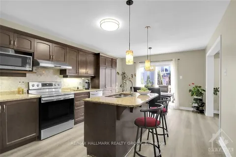 3590 CAMBRIAN Rd, Barrhaven, ON K2J 0S5