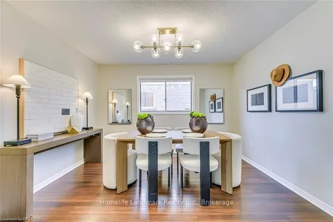 91 BRIDGEPORT Cres, Hamilton, ON L9K 1K3