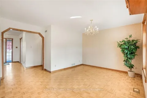 5618 BAYVIEW Crt, South Dundas, ON K0E 1K0