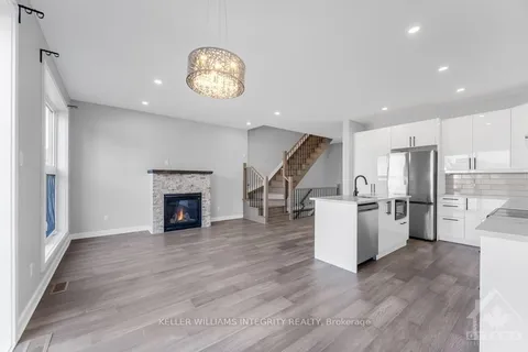 875 CONTOUR St, Orleans - Convent Glen and Area, ON K1W 0G6