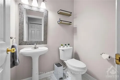 2845 HANK RIVERS Dr, Blossom Park - Airport and Area, ON K1T 4A2