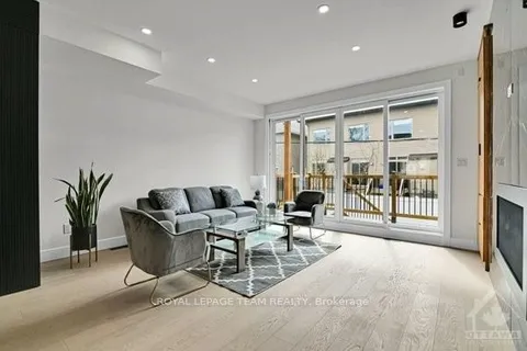 826 ALPINE Avenue, ON K2B 5R6