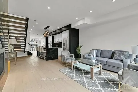 826 ALPINE Avenue, ON K2B 5R6