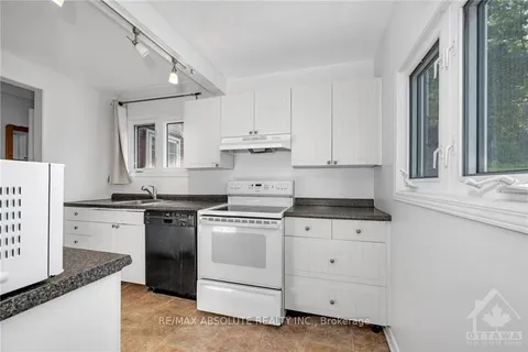 3577 CALABOGIE Rd, Greater Madawaska, ON K0J 1H0