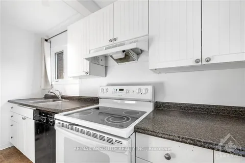 3577 CALABOGIE Rd, Greater Madawaska, ON K0J 1H0