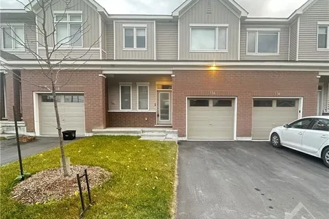 116 PIZZICATO St, Orleans - Convent Glen and Area, ON K1W 0S2