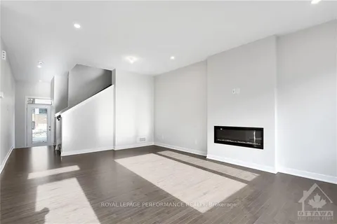 116 PIZZICATO St, Orleans - Convent Glen and Area, ON K1W 0S2