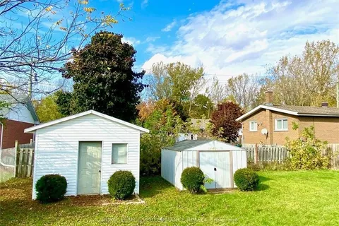 1203 PRINCESS St, Cornwall, ON K6J 1S2