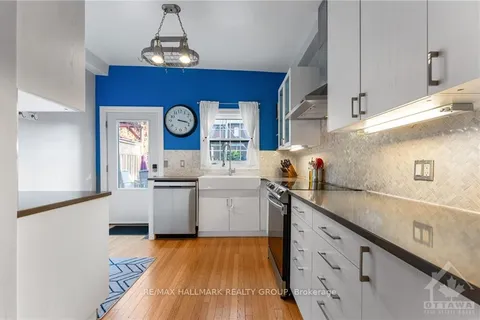 250 STEWART St, Lower Town - Sandy Hill, ON K1N 6K4