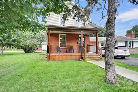 444 RICHARDSON Ave, Woodroffe, ON K2B 5G8