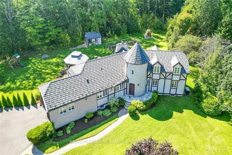1390 MILLBURN Cres, Orleans - Cumberland and Area, ON K4C 1C9