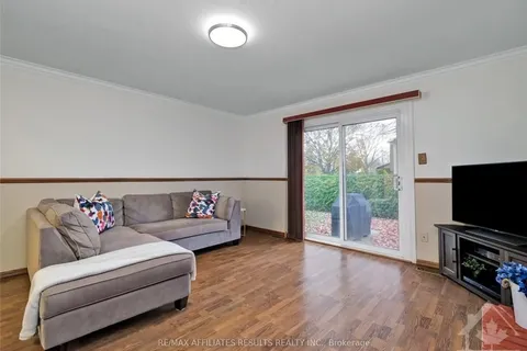 6337 VISENEAU Dr, Orleans - Convent Glen and Area, ON K1C 2P8