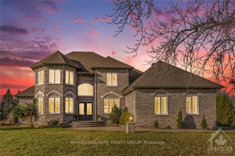 4785 WHISPERING WILLOW Dr, Orleans - Cumberland and Area, ON K4B 1J1