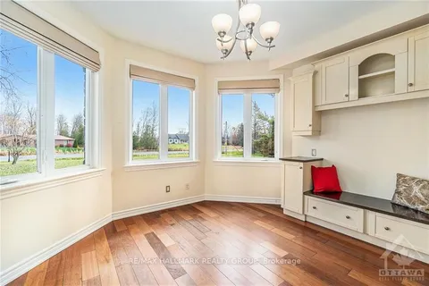 4785 WHISPERING WILLOW Dr, Orleans - Cumberland and Area, ON K4B 1J1