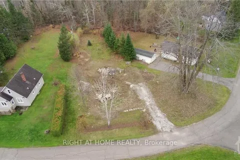 522 HEATHER Pl, Whitewater Region, ON K0J 1Y0