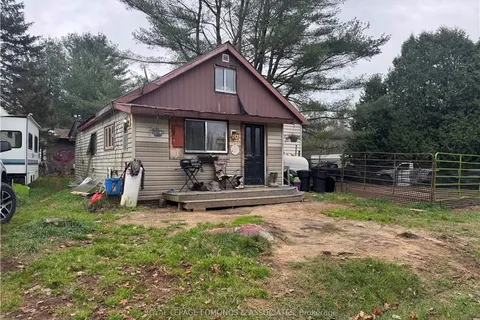 17A GODREAU Road, Laurentian Hills, ON K0J 2H0