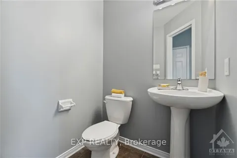 642 PEPPERVILLE Cres, Kanata, ON K2M 0E8