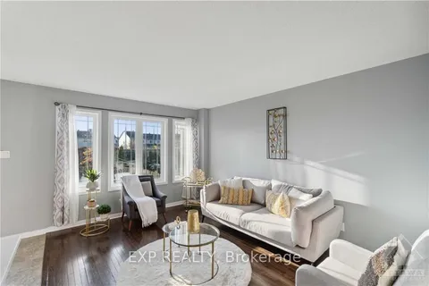 642 PEPPERVILLE Cres, Kanata, ON K2M 0E8