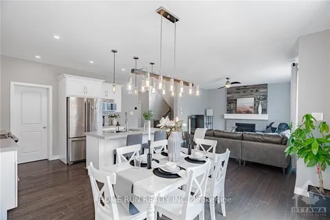 399 ANDALUSIAN Cres, Kanata, ON K2V 0C4