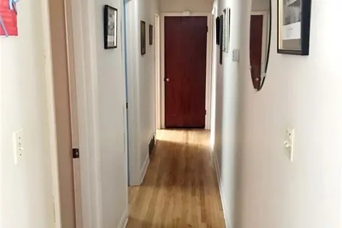 18 MANOR Dr, Brockville, ON K6V 3E6