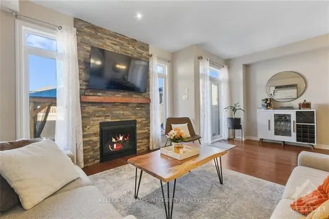 523 KNOTRIDGE St, Orleans - Convent Glen and Area, ON K1W 0C5