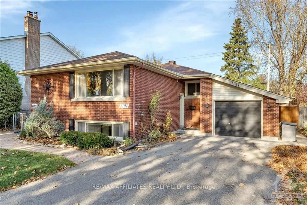 1191 CASTLE HILL Cres, Belair Park - Copeland Park and Area, ON K2C 2B1