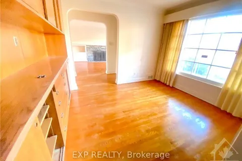 200 ISLAND PARK Dr, Westboro - Hampton Park, ON K1Y 0A4