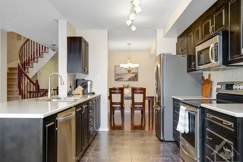 821 PERCIFOR Way, Orleans - Convent Glen and Area, ON K1W 0E3