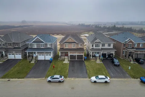 22 Mackenzie St, Southgate, ON N0C 1B0