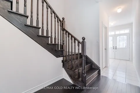 711 Potawatomi Cres, Shelburne, ON L9V 3Y4