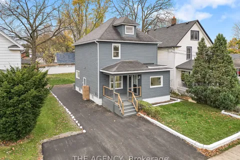 5122 Jepson St, Niagara Falls, ON L2E 1K7