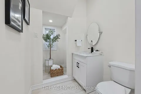 5122 Jepson St, Niagara Falls, ON L2E 1K7