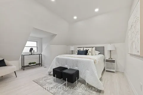 5122 Jepson St, Niagara Falls, ON L2E 1K7